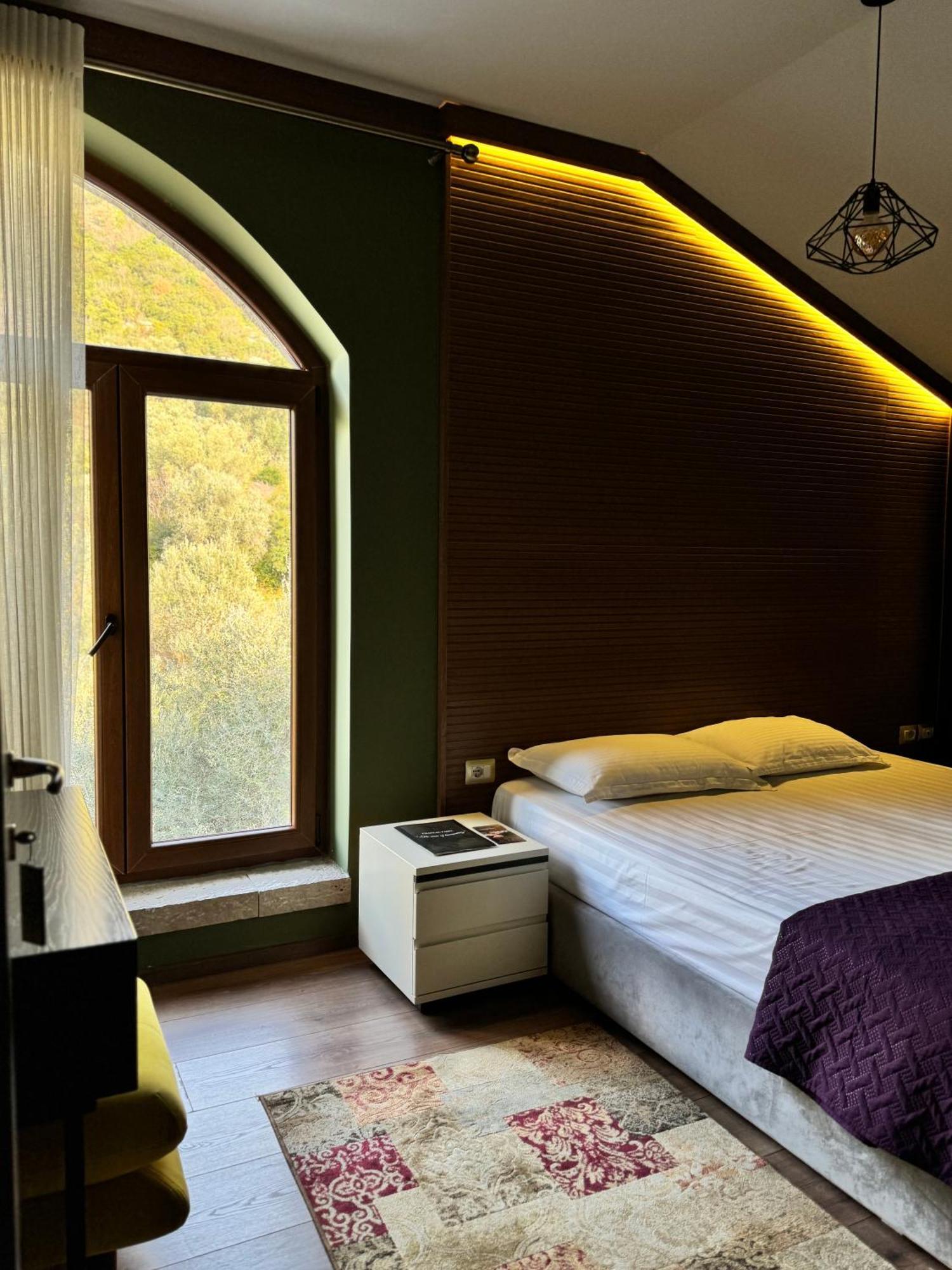 Chateau Fasel Tirana Exterior photo