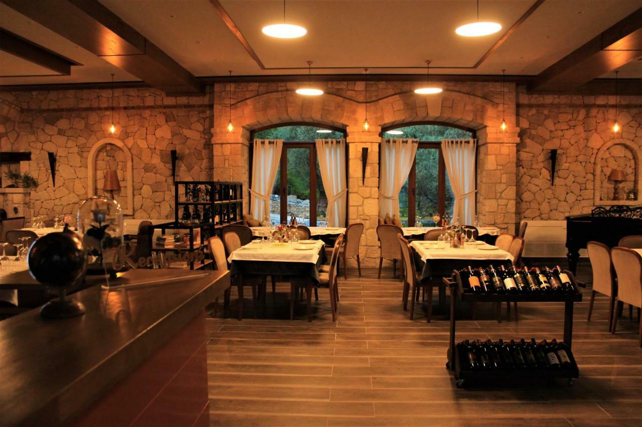 Chateau Fasel Tirana Exterior photo